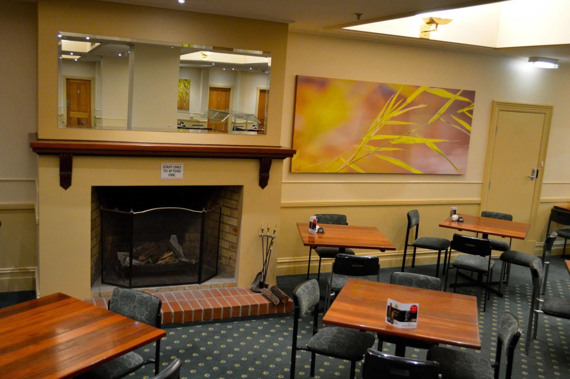 Loxton Community Hotel Motel Exterior photo