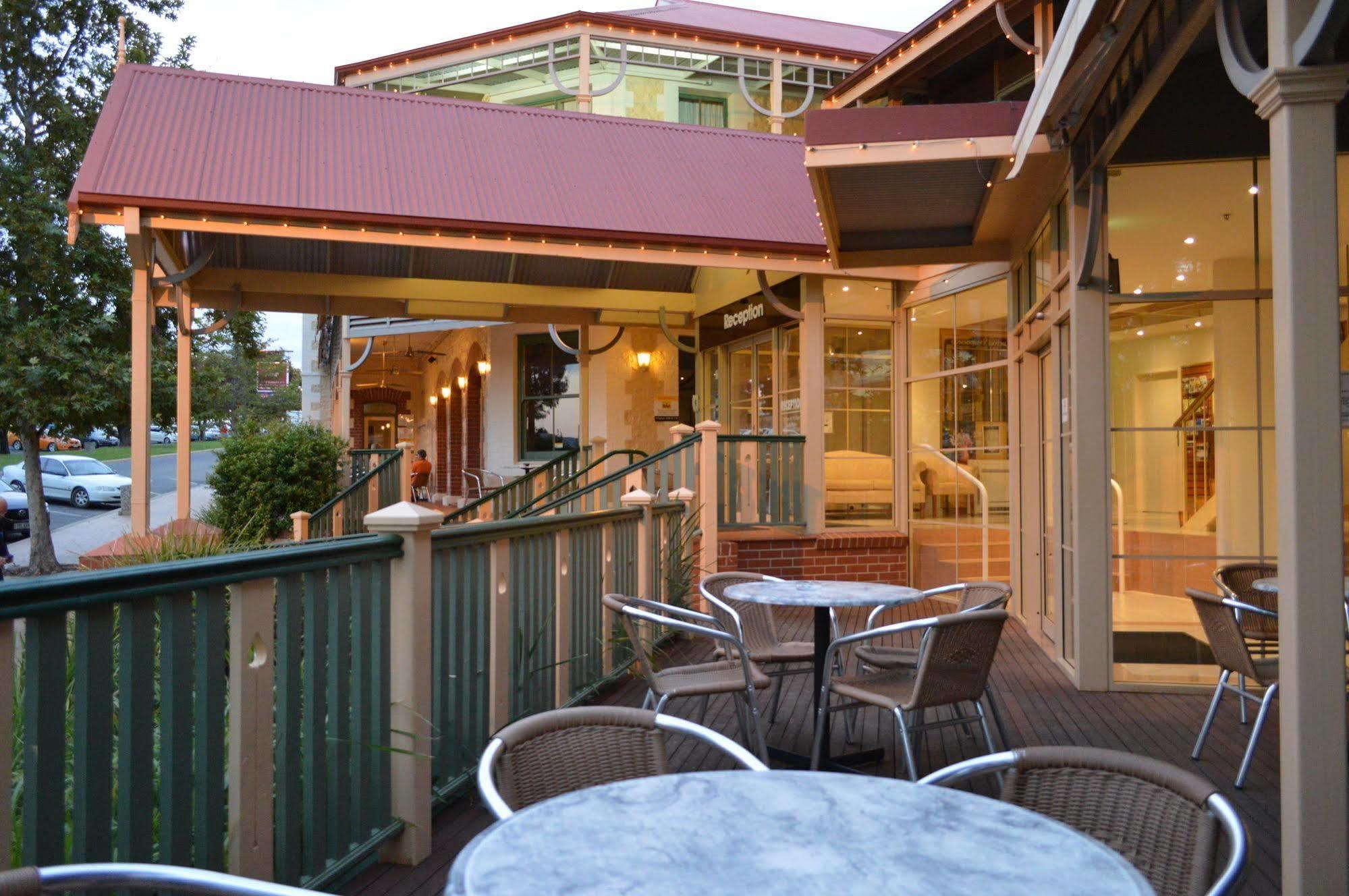 Loxton Community Hotel Motel Exterior photo
